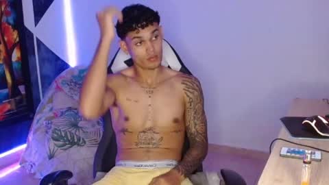 Snapshot of master_black777 chatting on 11.23.25 master_black777 online show from 11.23.25