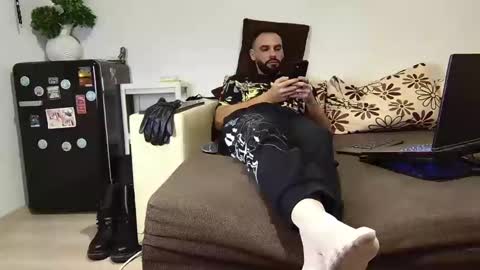 Snapshot of master_roberto333 chatting on 12.13.24 SIR online show from 12.13.24