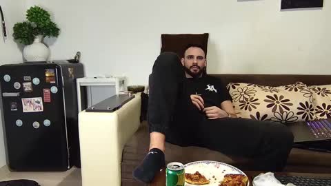 Snapshot of master_roberto333 chatting on 01.08.25 SIR online show from 01.08.25