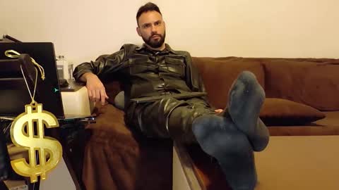 Snapshot of master_roberto333 chatting on 12.14.25 SIR online show from 12.14.25