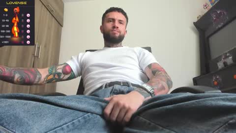 Snapshot of master_steven_01 chatting on 02.09.26 steven online show from 02.09.26