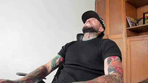 Snapshot of master_steven_01 chatting on 04.23.26 steven online show from 04.23.26