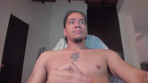 Snapshot of masterjuanc chatting on 03.12.25 Juan Independent Model online show from 03.12.25