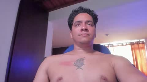 Snapshot of masterjuanc chatting on 10.23.25 Juan Independent Model online show from 10.23.25