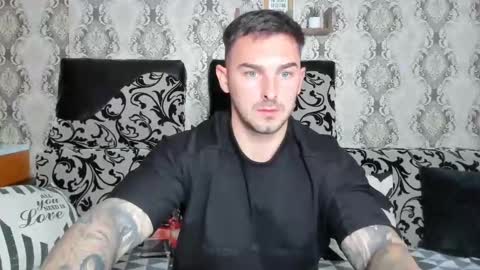 Snapshot of mastermusclejon chatting on 12.04.24 Jon online show from 12.04.24