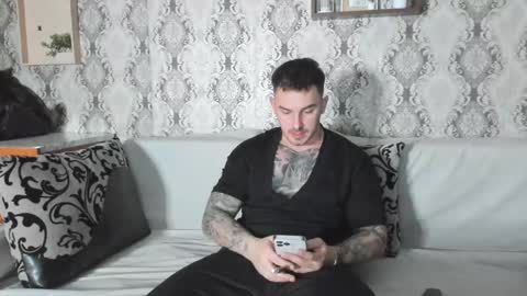 Snapshot of mastermusclejon chatting on 12.27.24 Jon online show from 12.27.24