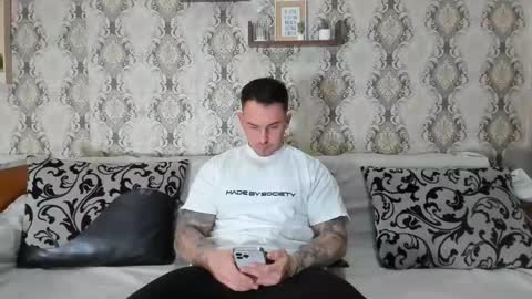 Snapshot of mastermusclejon chatting on 01.31.25 Jon online show from 01.31.25