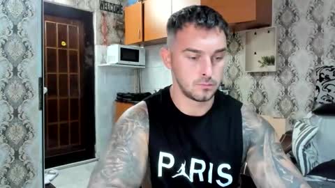 Snapshot of mastermusclejon chatting on 09.17.25 Jon online show from 09.17.25