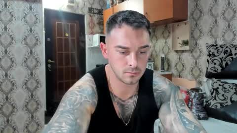 Snapshot of mastermusclejon chatting on 10.21.25 Jon online show from 10.21.25