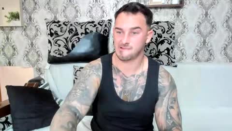 Snapshot of mastermusclejon chatting on 10.26.25 Jon online show from 10.26.25