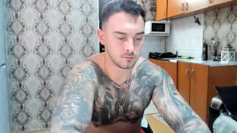 Snapshot of mastermusclejon chatting on 11.05.25 Jon online show from 11.05.25