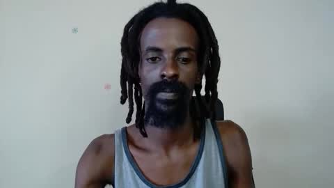 Snapshot of masterr_bate chatting on 11.05.25 Marl online show from 11.05.25