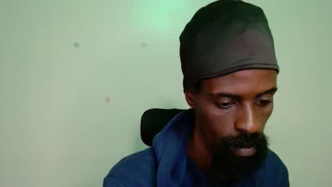 Snapshot of masterr_bate chatting on 11.06.25 Marl online show from 11.06.25