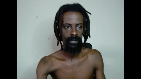 Snapshot of masterr_bate chatting on 11.17.25 Marl online show from 11.17.25