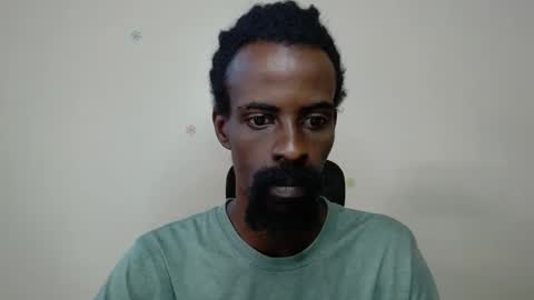 Snapshot of masterr_bate chatting on 11.21.25 Marl online show from 11.21.25