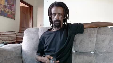 Snapshot of masterr_bate chatting on 11.26.25 Marl online show from 11.26.25