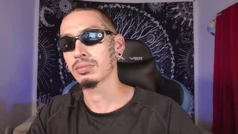 Snapshot of mateo60_ chatting on 10.18.25 Mateo online show from 10.18.25