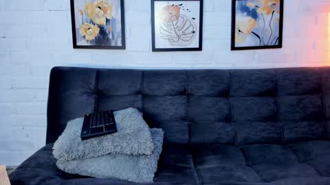 Snapshot of mateo_hunter chatting on 10.25.25 MATEO HUNTER online show from 10.25.25