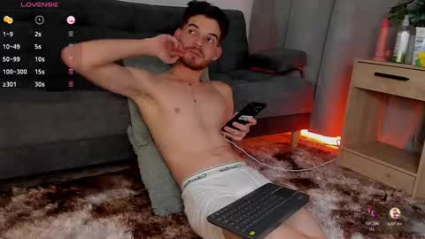 Snapshot of mateo_hunter chatting on 11.21.25 MATEO HUNTER online show from 11.21.25