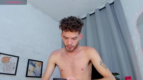 Snapshot of mateo_hunter chatting on 12.19.25 MATEO HUNTER online show from 12.19.25