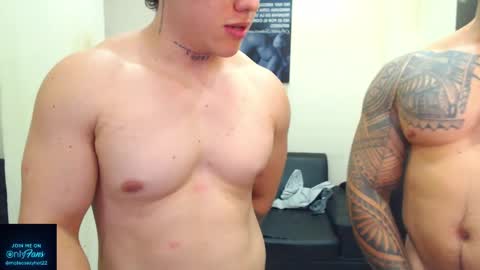 Snapshot of mateosexyhot22 chatting on 05.07.26 Mateo online show from 05.07.26