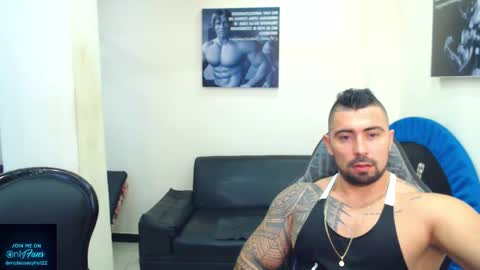 Snapshot of mateosexyhot22 chatting on 05.19.26 Mateo online show from 05.19.26