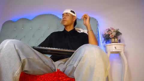 Matheo online show from 05.05.26