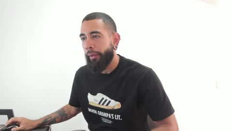 Snapshot of matheusbeard2 chatting on 01.30.25 Matheus online show from 01.30.25