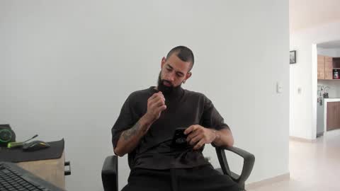 Snapshot of matheusbeard2 chatting on 09.16.25 Matheus online show from 09.16.25