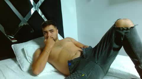 Mathews online show from 10.11.25