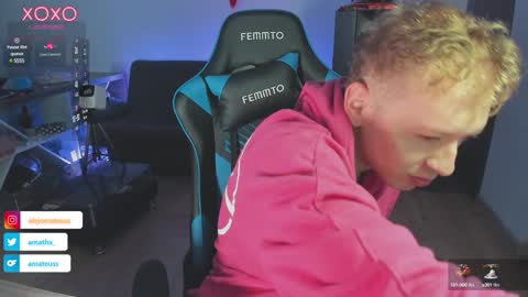 Snapshot of mathwx_ chatting on 12.27.24 Alejandro Alex online show from 12.27.24