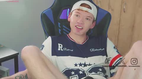 Snapshot of mathwx_ chatting on 12.04.25 Alejandro Alex online show from 12.04.25