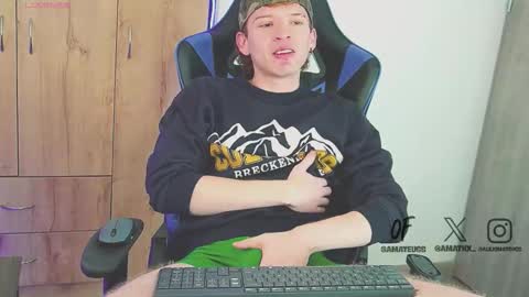 Snapshot of mathwx_ chatting on 12.05.25 Alejandro Alex online show from 12.05.25