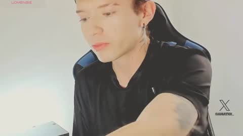 Alejandro Alex online show from 05.17.26