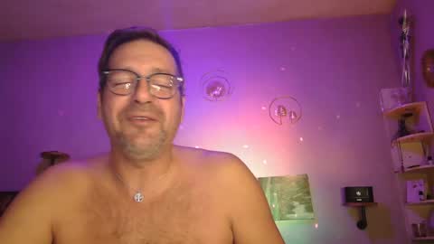 Snapshot of matrike1 chatting on 11.22.25 matrike1 online show from 11.22.25