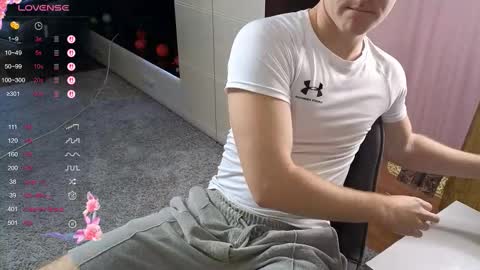 Snapshot of matt_aniston chatting on 02.11.26 Matt online show from 02.11.26