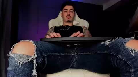 Snapshot of matt_thestud chatting on 06.12.26 Matt online show from 06.12.26