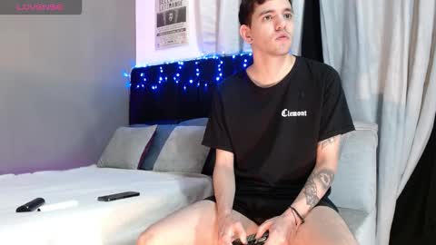 ---Matteo--- online show from 11.30.25