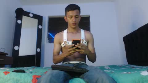 Snapshot of matteo_gom chatting on 02.16.25 matteo online show from 02.16.25