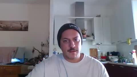 matteushh87 online show from 12.22.25