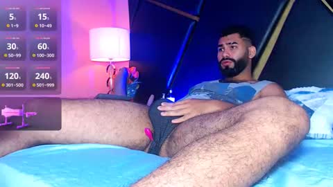 Snapshot of mattewrey chatting on 10.07.25 Mattew online show from 10.07.25