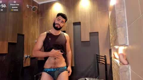 Snapshot of mattewrey chatting on 11.05.25 Mattew online show from 11.05.25