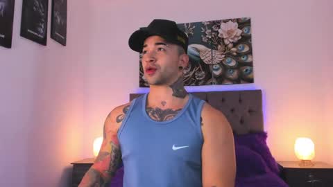 Matthew INDEPENDENT MODEL online show from 04.19.26