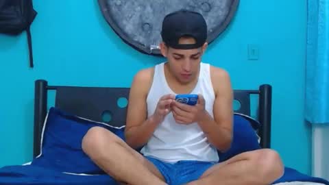 matthew_hawk19 online show from 02.19.25