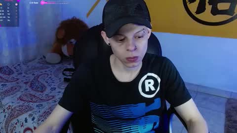 Snapshot of matthewboy_ chatting on 12.03.24 MatthewBoy online show from 12.03.24