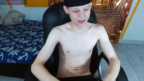 Snapshot of matthewboy_ chatting on 01.25.25 MatthewBoy online show from 01.25.25