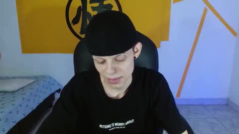 Snapshot of matthewboy_ chatting on 02.07.25 MatthewBoy online show from 02.07.25