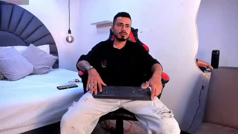 Matthew online show from 03.18.26