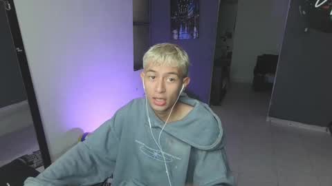 mattias     online show from 03.04.25