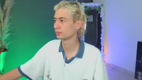 mattias     online show from 10.04.25